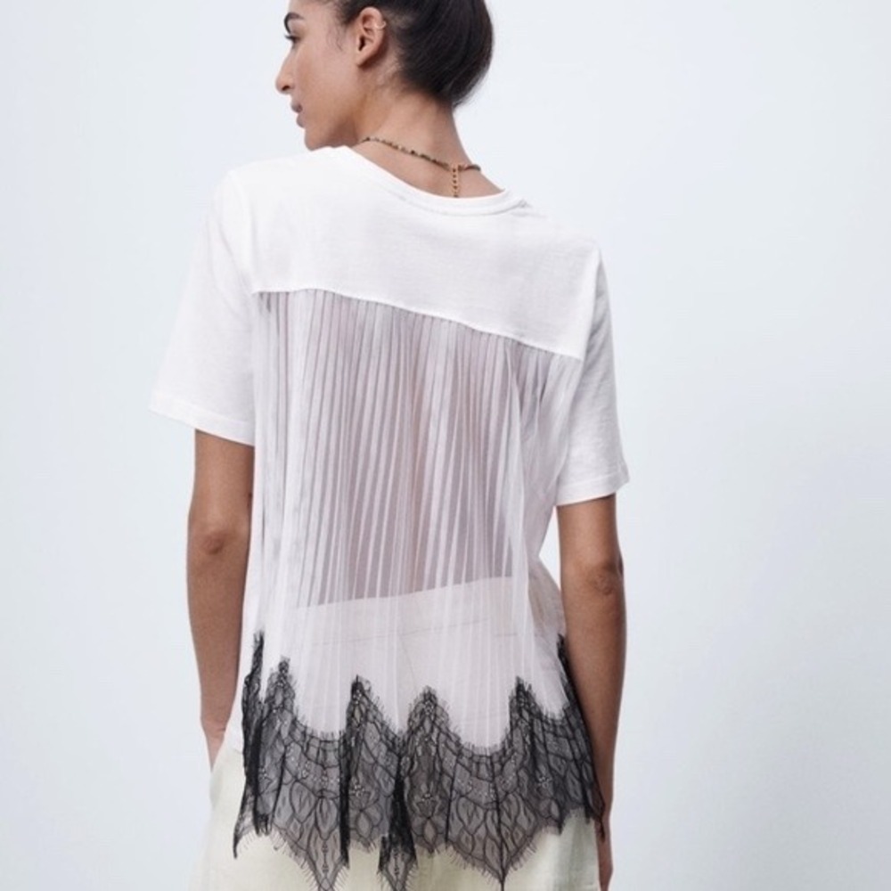 Zara White Short Sleeve Top Sheer Pleated Back Black Lace Trim Small 4886/028